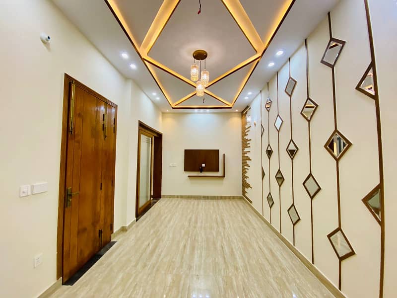 6.5 Marla Brand New Triple Storey House For Sale In Samanabad Lahore 8