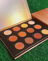 12-Color Glam Eyeshadow Palette