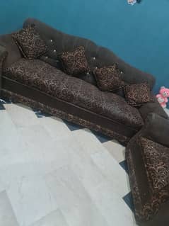 5 seater sofa with good condition