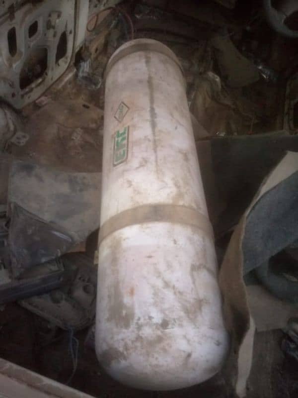 Cng Cylinder and kit 2