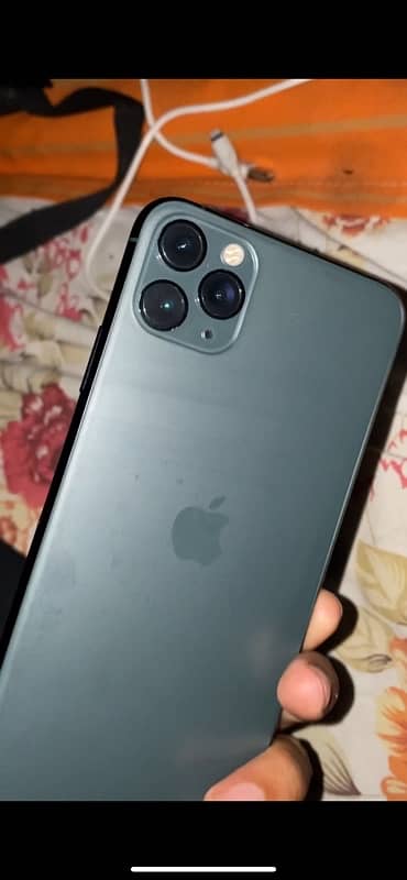 Iphone 11 pro max 256 GB 9/10 LLA ( Non Pta) 3