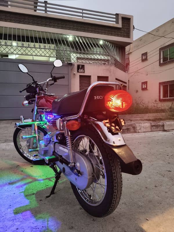 Honda 125 2024 Special Edition 5