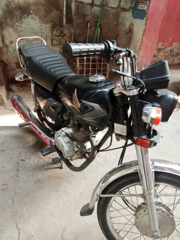 Honda 125 22-23 MODEL 2