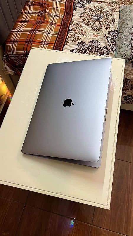 MACBOOK PRO 2019 (A2141)  16'' INCHES (CORE I7)  AVAILABLE IN QUANTITY 3