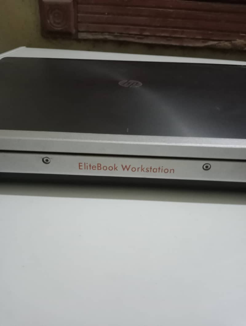 HP WORKSTATION 8570W 2