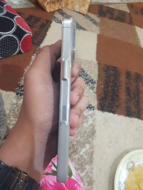 I phone 15 pro. max natural titanium 10/10 condition box pack 3