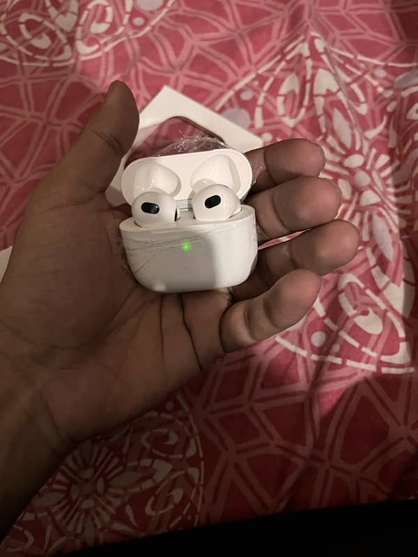 AirPods copy 0