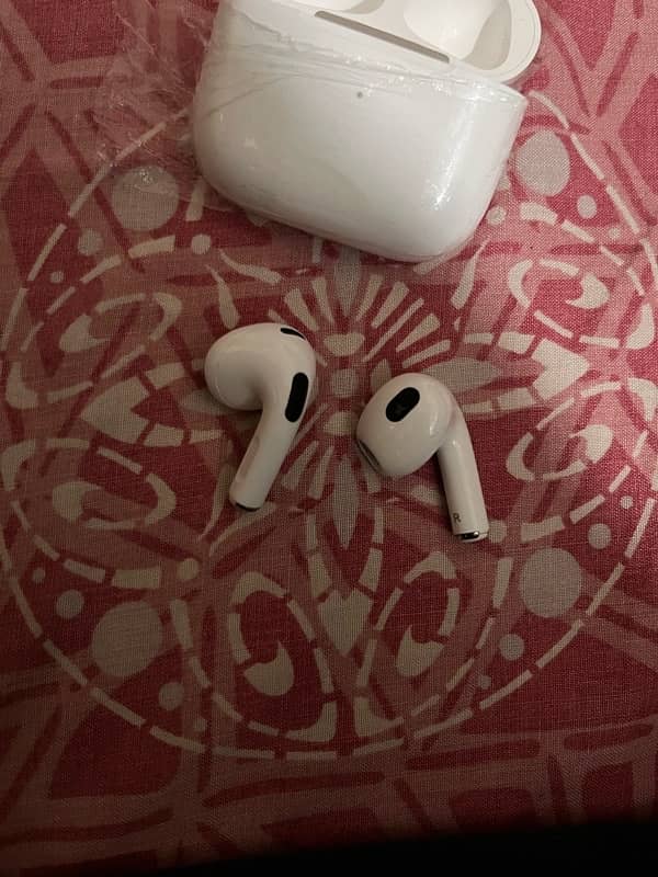 AirPods copy 3