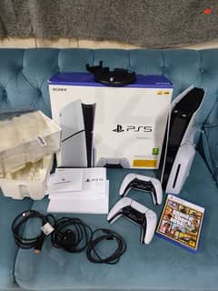 Playstation 5 slim 1. tb with 2 controllers