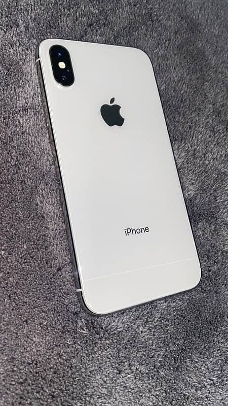 I phone x 256gb with original box lush condition for sale in lahore. 1