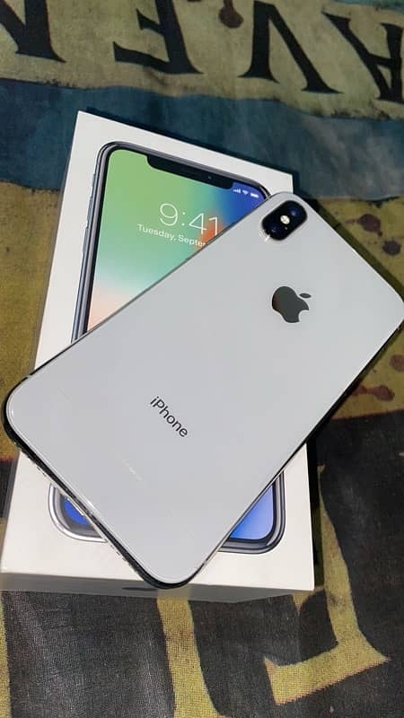 I phone x 256gb with original box lush condition for sale in lahore. 0