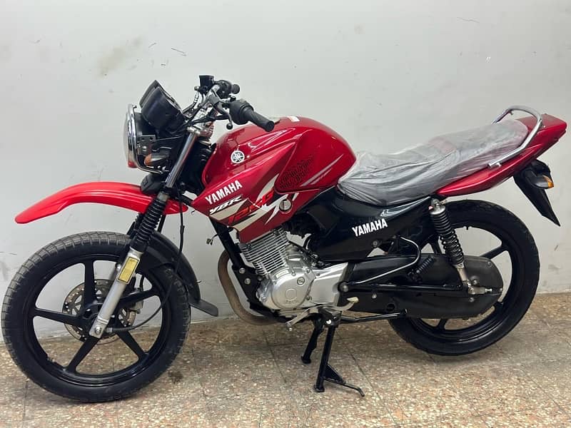 yamaha ybr125g 2015 model ( japniess model 4