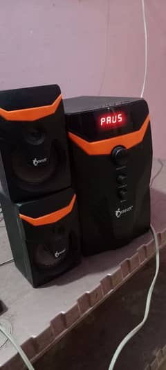 Perfect Company Speakers 2.1 channel In Ganuan and working condition