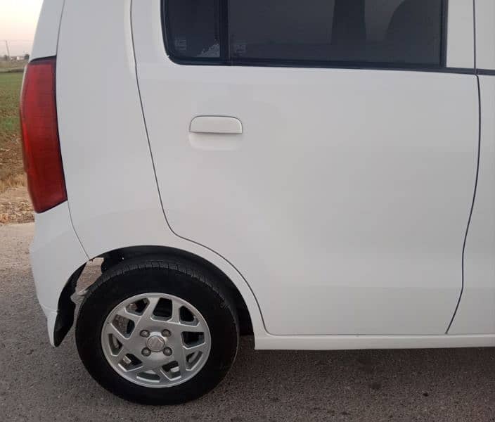 Suzuki Wagon R 2018 11