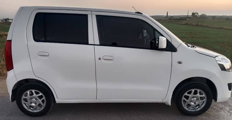 Suzuki Wagon R 2018 13