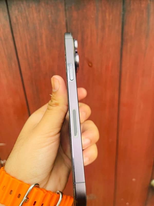 I phone 14 pro max 256 Gb non pta factory unlock  03157300988 2