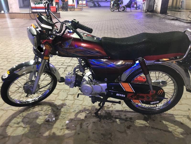 Honda 70 2020 model total jeniune for sale in Lahore. 0