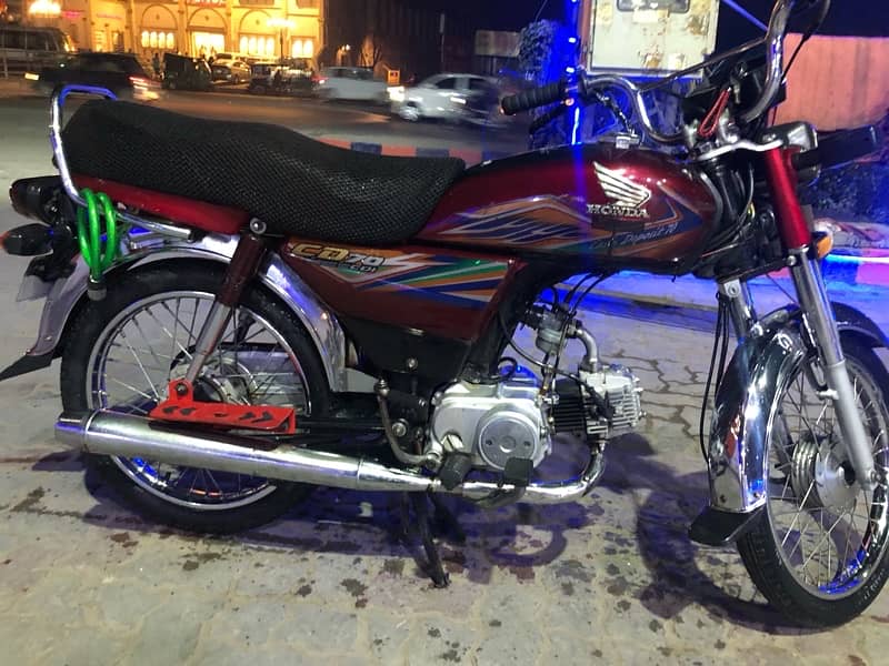 Honda 70 2020 model total jeniune for sale in Lahore. 2