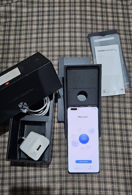 Huawei Mate 40 Pro + Honour Earbuds 3 pro 0