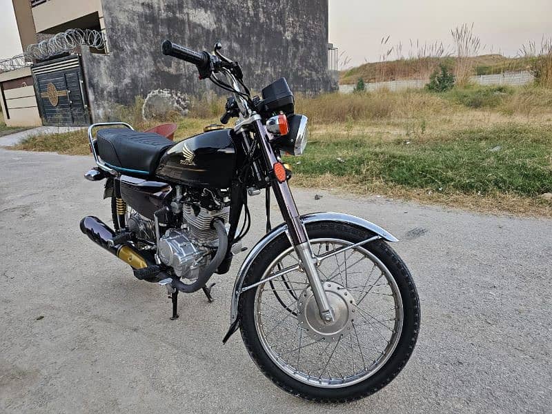 special edition Honda 125 2023 model 1