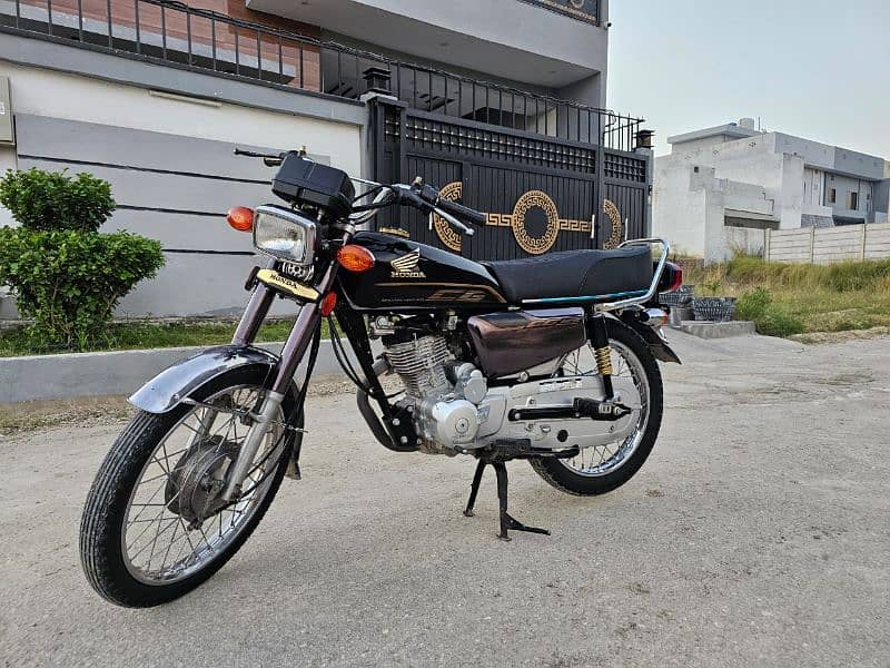 special edition Honda 125 2023 model 2