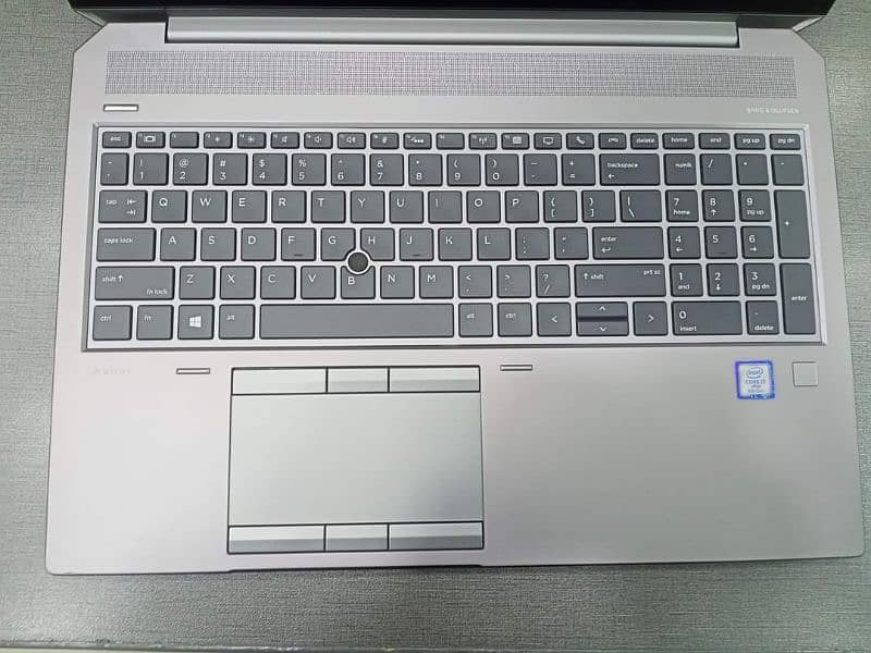 HP ZBOOK 15 -  G5  Intel Core i7- 8th gen ( 8850H ) 0