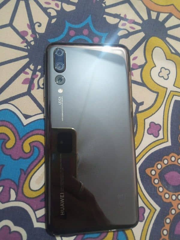 Huawei p20 pro 6/128 dual Sim working 3