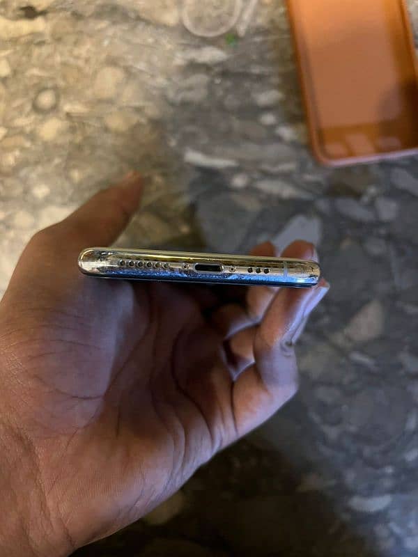 nonpta iphone xs 5