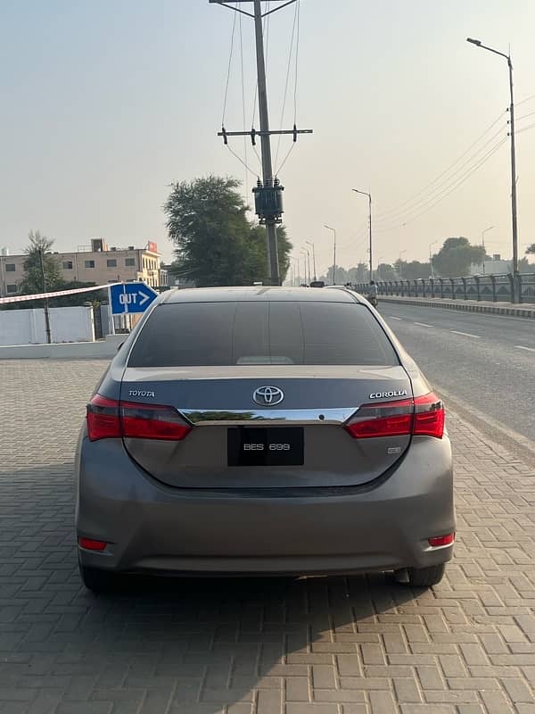 Toyota Corolla GLI 2015/16 Karachi number fresh home used 1