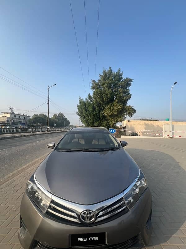 Toyota Corolla GLI 2015/16 Karachi number fresh home used 2