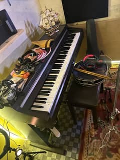 Piano Yamaha Clavinoca CLP 920 Demo with stool for sale