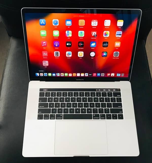 MacBook pro 2019 “16”inch 3