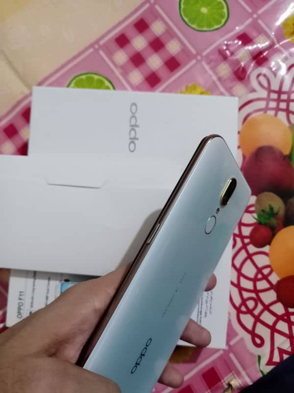 Oppo F11 128Gb+6Gb. Lush Condition Box & charger• Final Rate R. s 14000 2