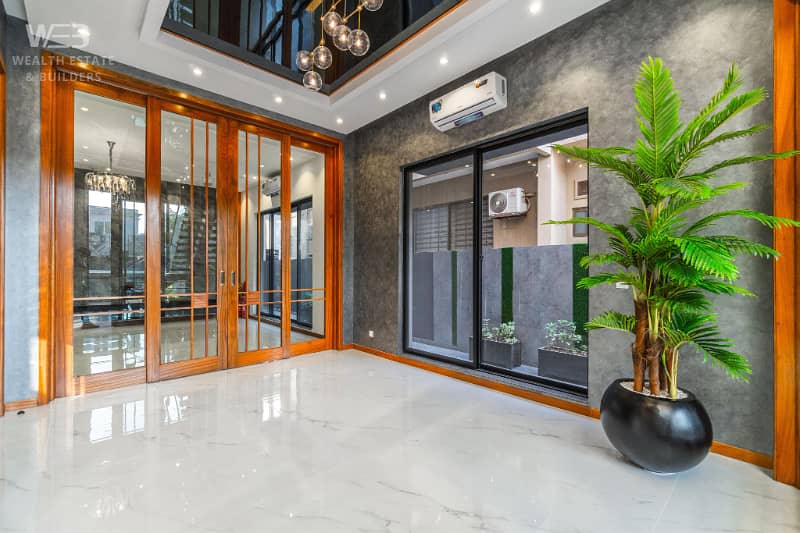 Double Heighted Lobby Beautiful 1 Kanal Designer House in DHA Phase 7 For Sale 7