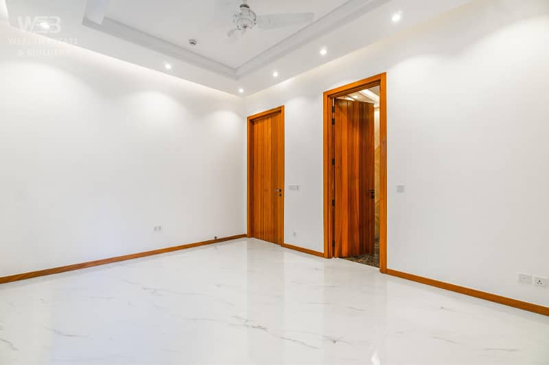 Double Heighted Lobby Beautiful 1 Kanal Designer House in DHA Phase 7 For Sale 20