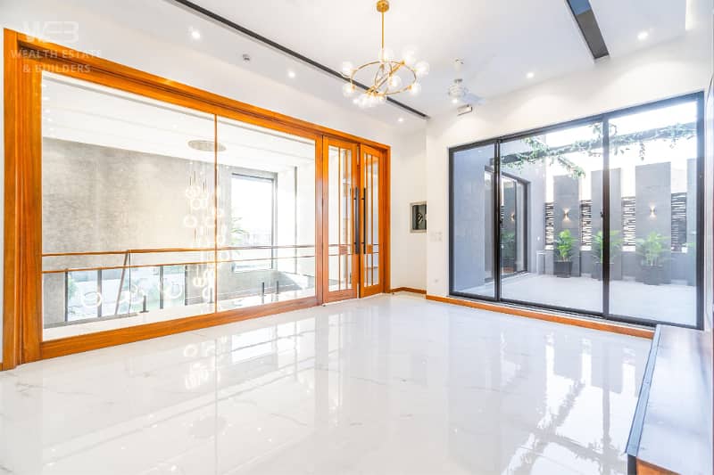 Double Heighted Lobby Beautiful 1 Kanal Designer House in DHA Phase 7 For Sale 27