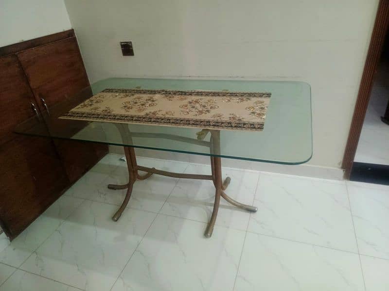 Glass Dining table for sale  12,000/Rs 2