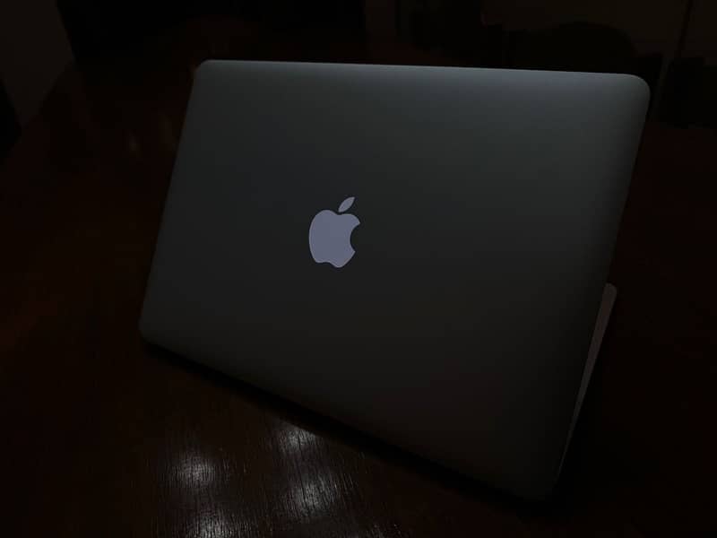 MacBook Air 2017 0