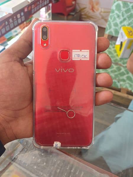 Vivo Y85 Full With Charger Box. With Full Lash. Condition 7