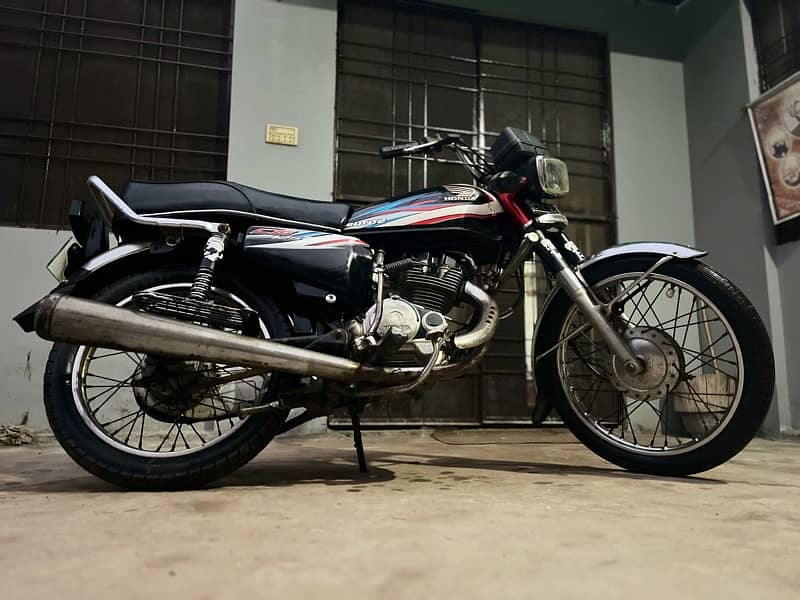 Honda 125 Black 2015 with Special Number CTk-71 exchange hogae with 70 9