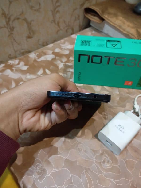 infinix Note 30 GB 8+ 256 10 by 9 2