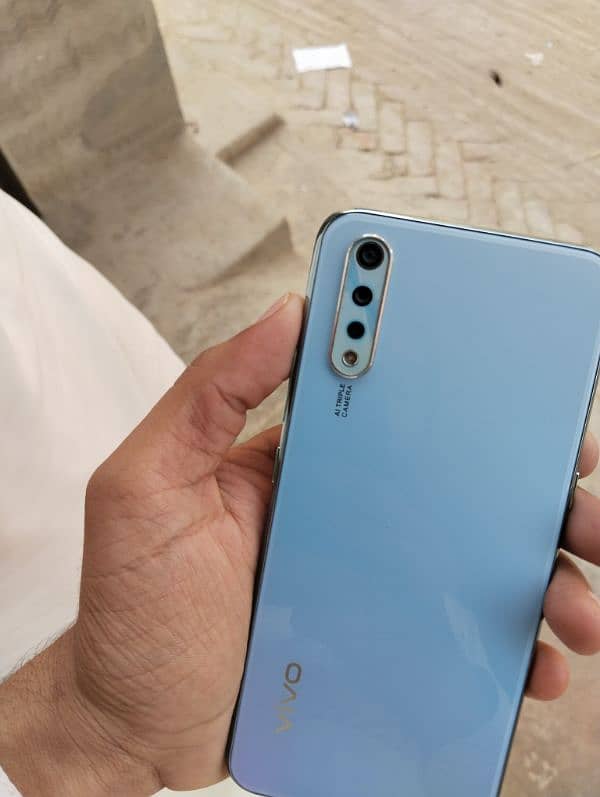 Vivo S1 with Super AMOLED Display (0344-1649673) WhatsApp number 3