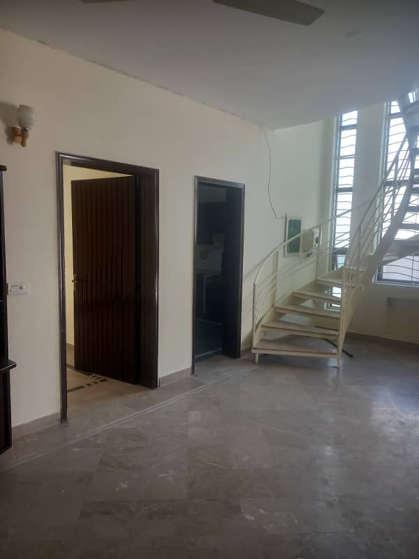 Prime Location 11 Marla House Available For Sale In EME Society - Block J If You Hurry 9