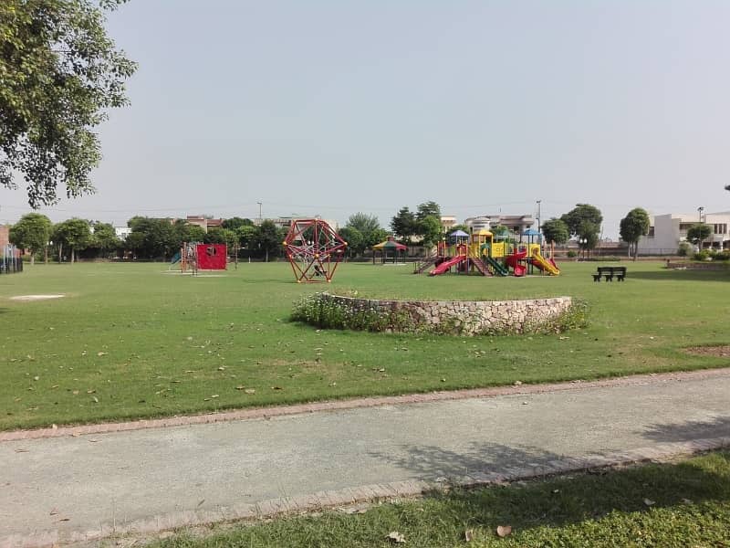 You Can Find A Gorgeous Prime Location Residential Plot For Sale In EME Society - Block D 3