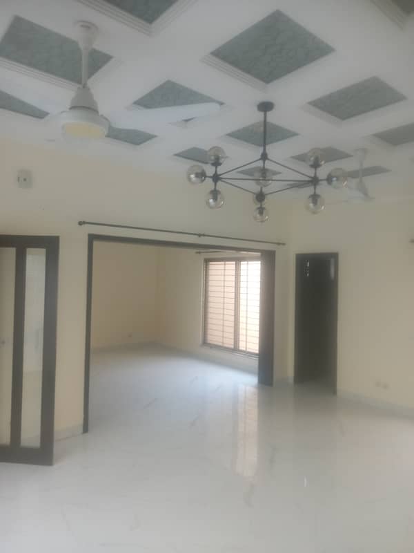 Centrally Located Prime Location Lower Portion In EME Society Is Available For rent 4