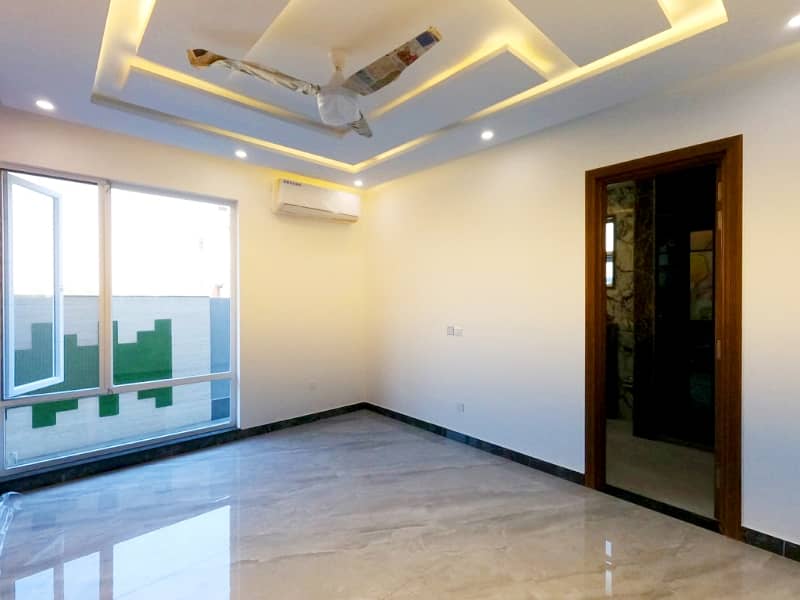 In Lahore You Can Find The Perfect House For sale 15