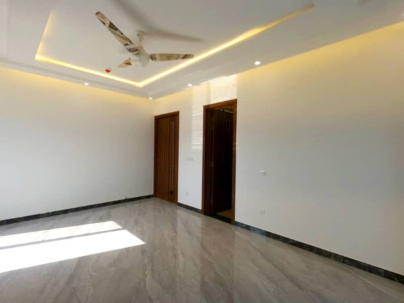 In Lahore You Can Find The Perfect House For sale 20