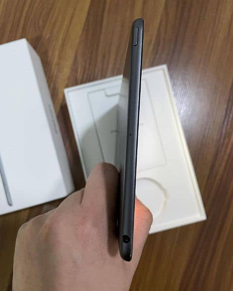 ipAD mini 5 1