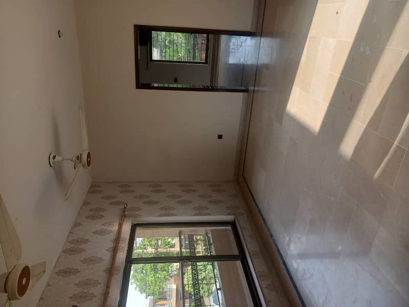 one kanal house for rent faising park 7