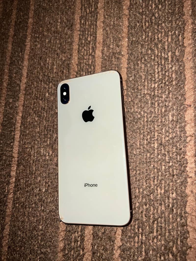 Iphone xs max factory unlocked original all oka Bettry 88 orignal helt 1